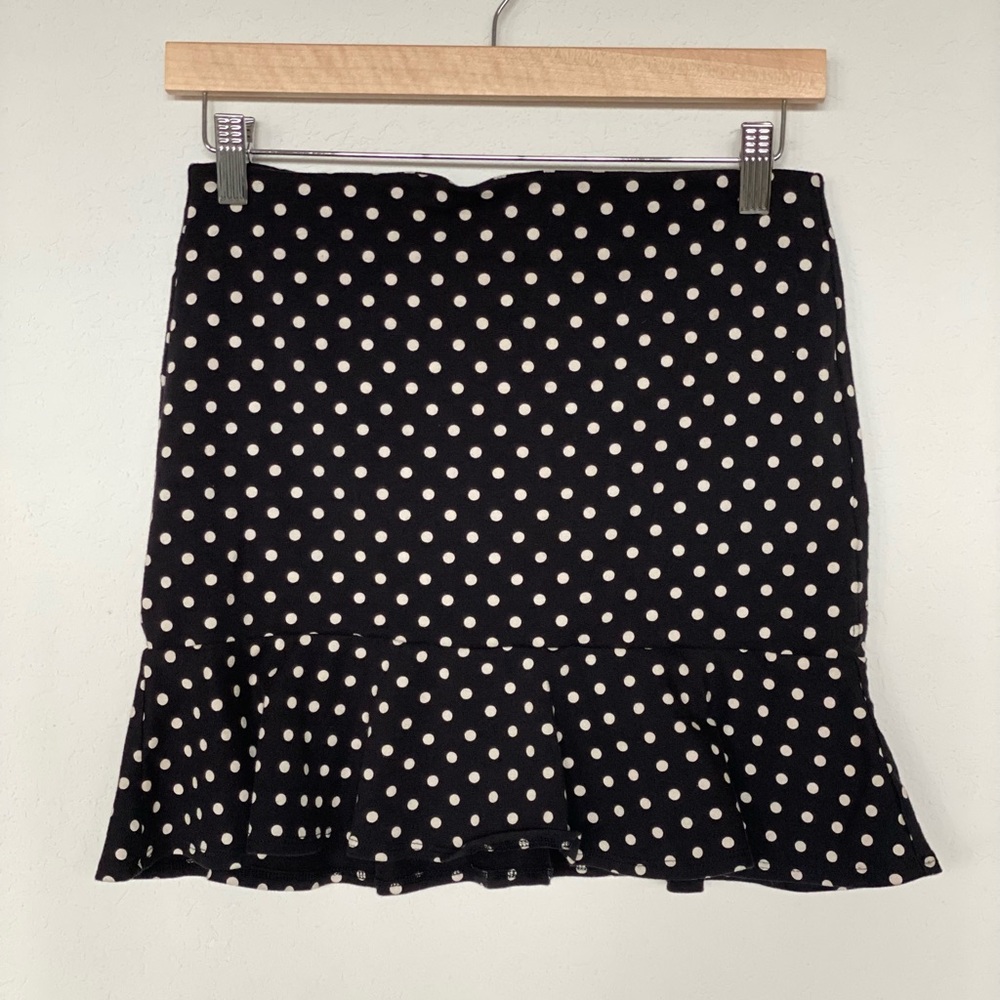 Women’s Forever 21 Polka Dot Mini Dress size Medium 6” Back Zipper, EUC.